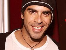 Eli Roth: zombieni polttavat myös pilveä Eli Roth: zombieni polttavat myös pilveä