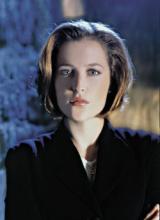 Agentti Scully valittelee vanhuuttaan