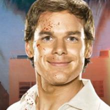 Antisankarisarjamurhaaja paketoi vielä kaksi kautta