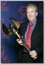 Palkittu stuntmestari ryhtyy ohjaajaksi.