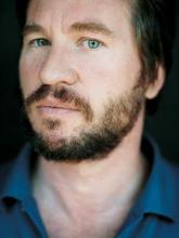 Entinen Batman-näyttelijä on tekemässä "Scwarzeneggerit"?