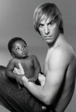 Tällä elokuvalla "Borat" sai koeyleisön pillastumaan - uusia kuvia