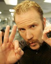 Morgan Spurlock tekee Simpsonit-dokumentin