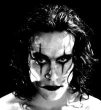 Goottiklassikko filmataan uudelleen - partaterät piiloon Goottiklassikko filmataan uudelleen - partaterät piiloon