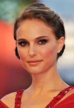 Natalie Portman haaksirikkoutuu autiolle avaruusasemalle