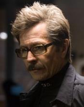 Gary Oldman ylistää The Dark Knight Risesin juonta