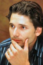 Eric Bana ryhtyy jalokivivarkaaksi