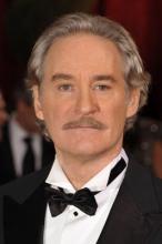 Kevin Kline tekee tuplaroolin Charlie Kaufmanin Frank Or Franciksessa