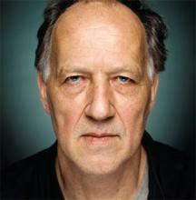 Werner Herzog siirtyy kameran eteen